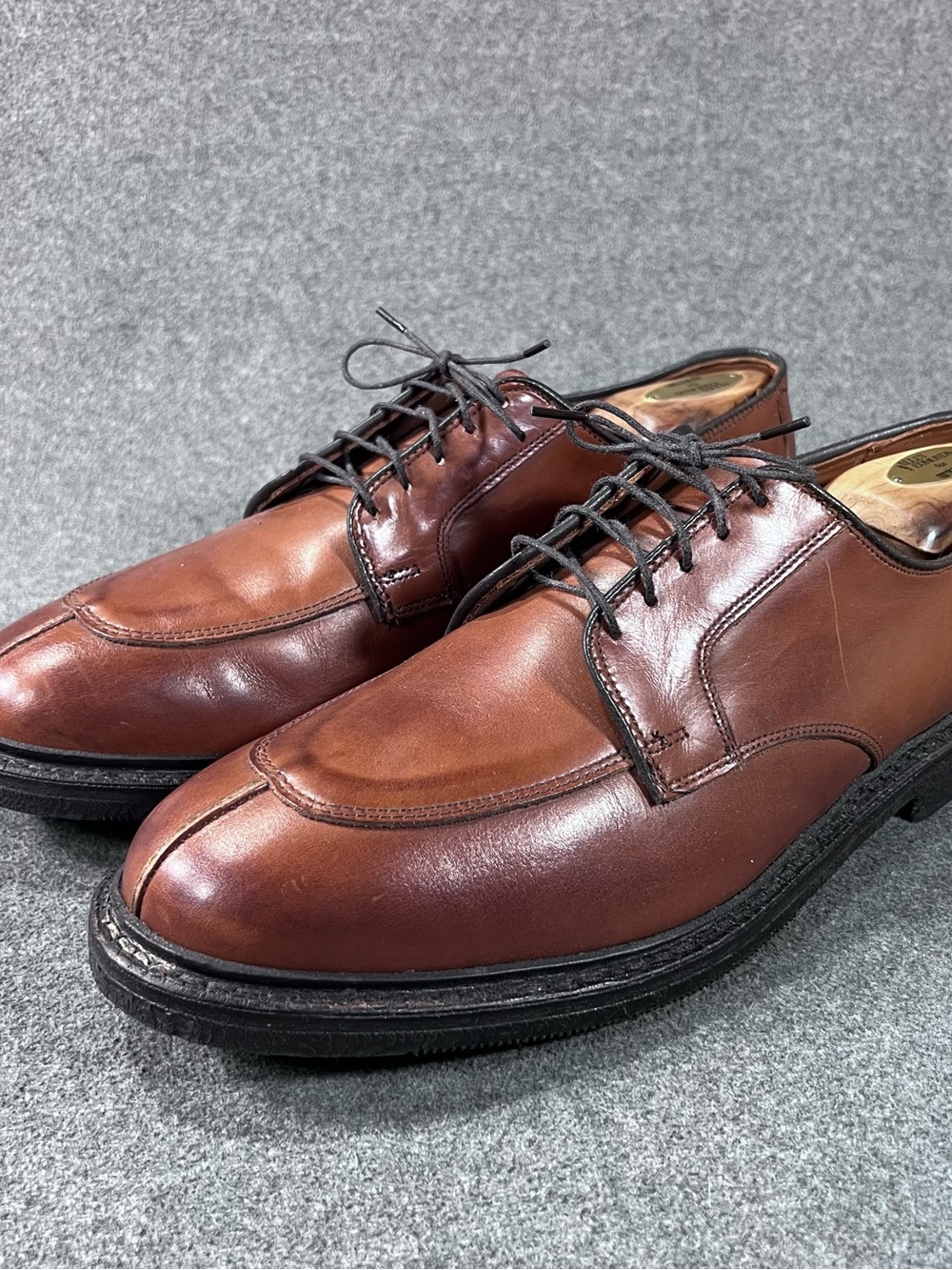 Allen Edmonds Walton Split Toe Apron Derby Mens Brown Leather Lace Up Size 11 B